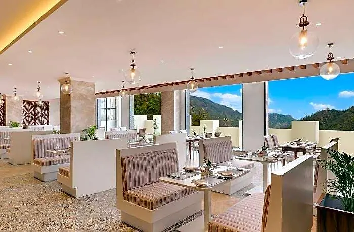 Hotel Lemon Tree Premier Buddhanilkantha Nepal 5*
